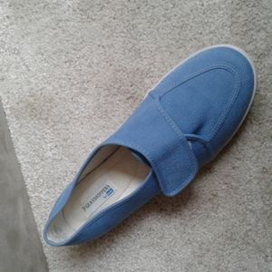 Women's Grasshoppers by Keds